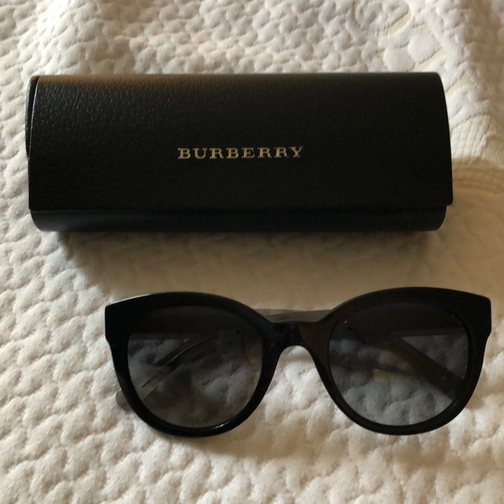Burberry sunglasses